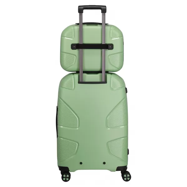  куфар IMPACKT IP1 BEAUTY CASE ПРОЛЕТНО ЗЕЛЕНО 