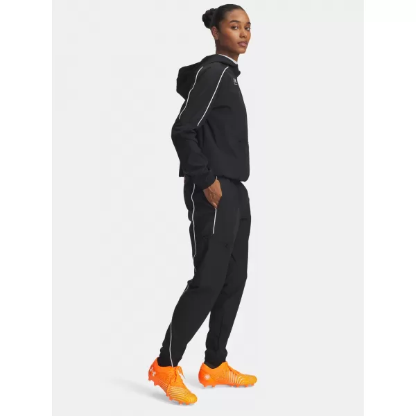  Дамски спортен панталон UNDER ARMOUR UA W CHALLENGER WARMUP PANTS 6004076-001 ЧЕРЕН 