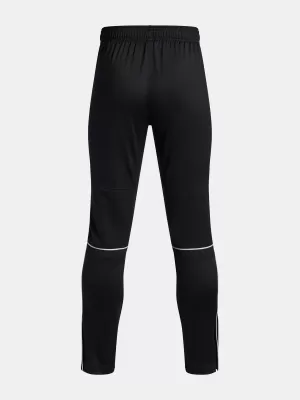 Спортен панталон за момче UNDER ARMOUR UA B CHALLENGER TRAINING P 6004081-001 ЧЕРЕН
