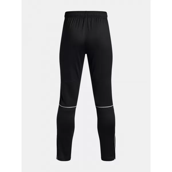  Спортен панталон за момче UNDER ARMOUR UA B CHALLENGER TRAINING P 6004081-001 ЧЕРЕН 