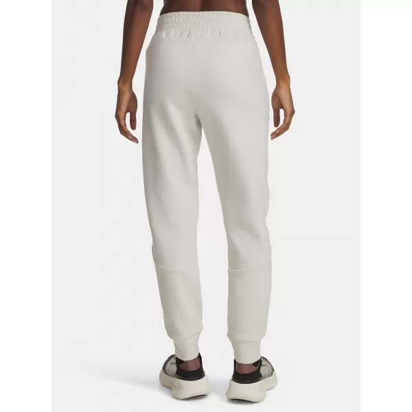  Дамски спортен панталон UNDER ARMOUR UNSTOPPABLE FLC JOGGER 1379846-110 БЯЛО 