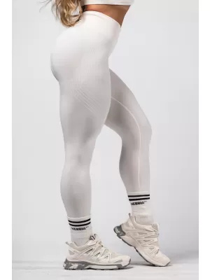 Оформящ безшевен клин с максимално лицеви опори FLOW SEAMLESS 497 CREAM Nebbia