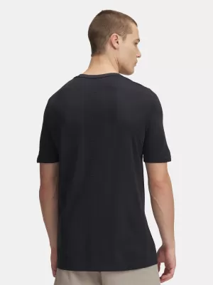 Мъжка тениска UNDER ARMOUR VANISH SEAMLESS NOVELTY SS 1388129-001 ЧЕРЕН