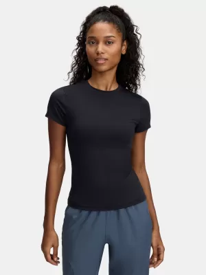 Дамска тениска UNDER ARMOUR MERIDIAN CORE SS 6000341-001 ЧЕРЕН