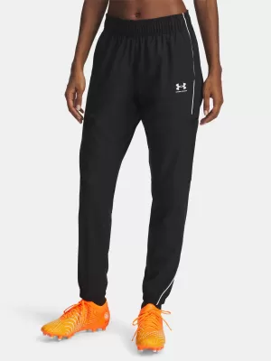 Дамски спортен панталон UNDER ARMOUR UA W CHALLENGER WARMUP PANTS 6004076-001 ЧЕРЕН
