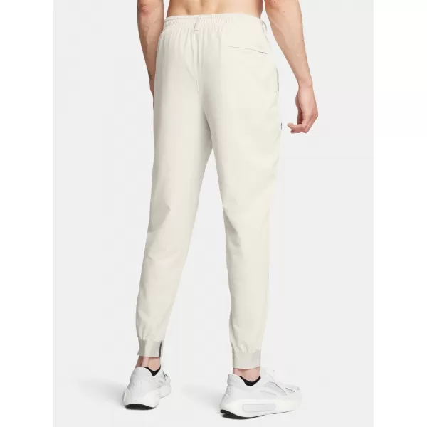  Мъжки спортен панталон UNDER ARMOUR UNSTOPPABLE JOGGERS 1388823-110 БЯЛО 
