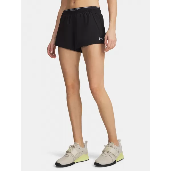  Дамски шорти UNDER ARMOUR VANISH WOVEN 3IN SHORTS 6009965-008 ЧЕРЕН 