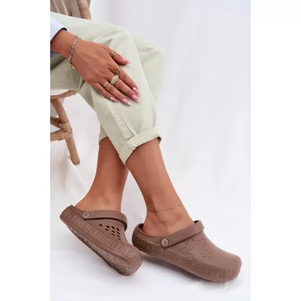  Дамски чехли BIG STAR TT274A085 КАФЯВО/БЕЖОВО Big Star Shoes 