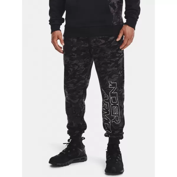  Мъжки спортен панталон UNDER ARMOUR RIVAL FLC CAMO SCRIPT JGR 1366313-001 ЧЕРЕН 