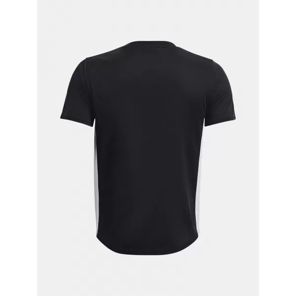  Момчешка тениска UNDER ARMOUR UA B'S CHALLENGER TRAIN SS 1379704-003 ЧЕРЕН 