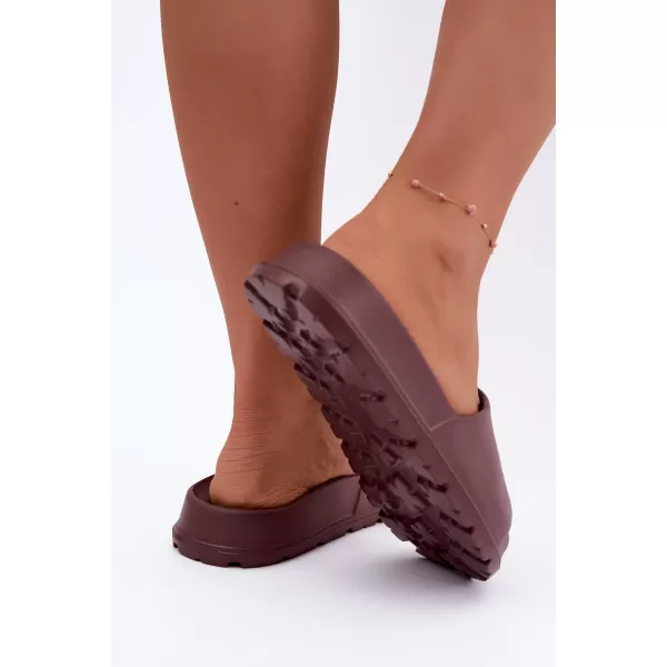 Дамски чехли BIG STAR SHOES UU274075 НЮАНСИ НА КАФЯВО И БЕЖОВО 