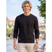 черен