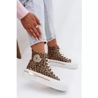 кафяво