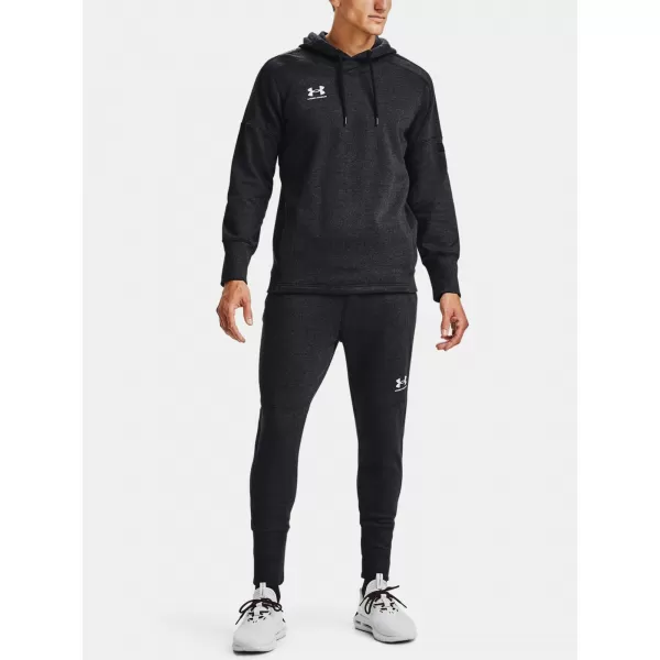  Мъжки суичър UNDER ARMOUR ACCELERATE OFF-PITCH HOODIE 1356763-001 ЧЕРЕН 