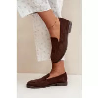 кафяво