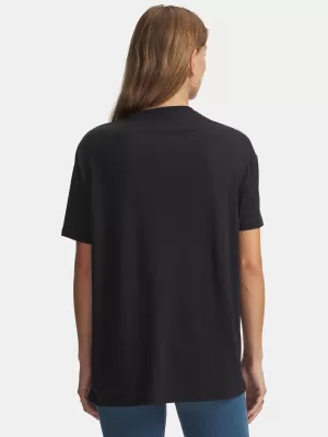 Дамска тениска UNDER ARMOUR RIVAL OS CAMPUS TEE 6007883-001 ЧЕРЕН