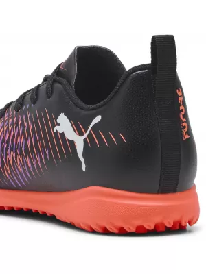 Детска трева PUMA FUTURE 8 PLAY TT JR 108396-01 ЧЕРНО/БЯЛО/СВЕТЕЩО ЧЕРВЕНО