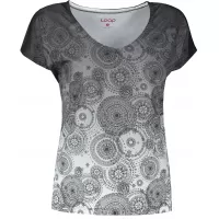 черен