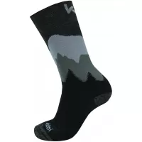 черен