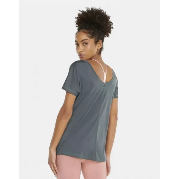  Дамска тениска PUMA TRAIN FAVORITE JERSEY CAT TEE 520260-42 СИВО 