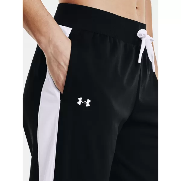  Дамски комплект UNDER ARMOUR TRICOT TRACKSUIT 1365147-001 ЧЕРЕН 