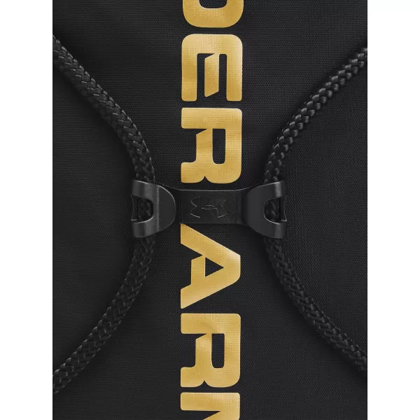  Чанта UNDER ARMOUR UA OZSEE SACKPACK 1240539-010 ЧЕРЕН 