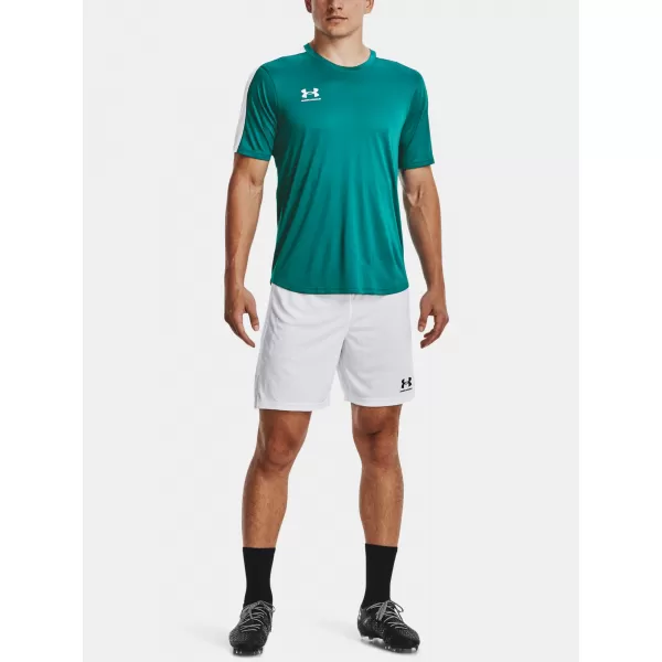  Мъжки шорти UNDER ARMOUR CHALLENGER CORE SHORT 1372691-100 БЯЛО 