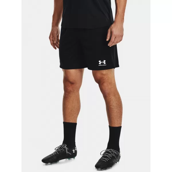  Мъжки шорти UNDER ARMOUR CHALLENGER CORE SHORT 1372691-001 ЧЕРЕН 
