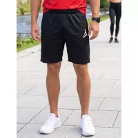 черен