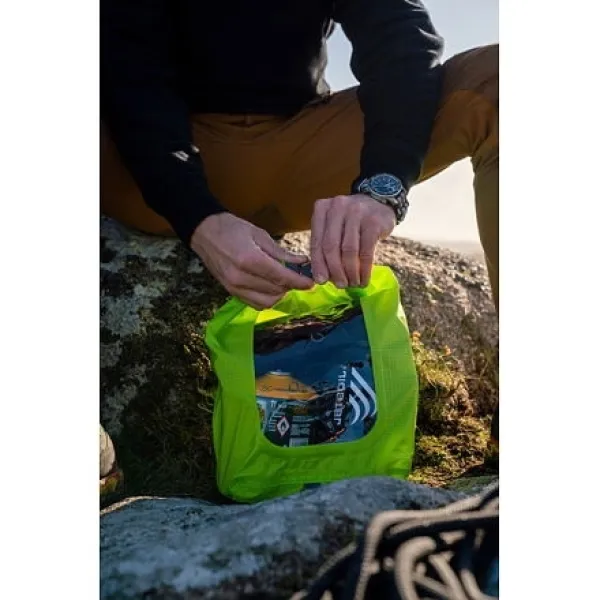  Калъф OSPREY DRY SACK 35 W/WINDOW LIMON GREEN 
