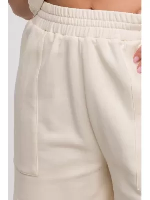 Дамски шорти BEWEAR B295 ВАНИЛИЯ