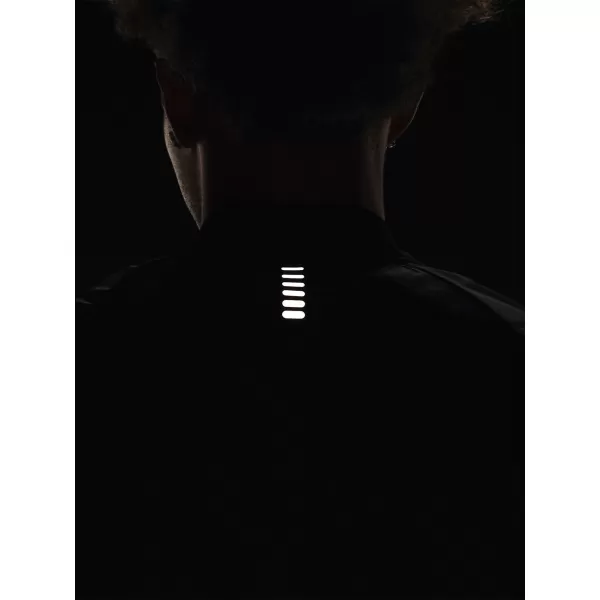  Мъжка жилетка UNDER ARMOUR STRM INS RUN VEST 1380870-001 ЧЕРЕН 