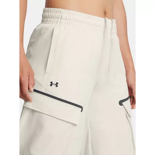  Дамски спортен панталон UNDER ARMOUR UNSTOPPABLE CARGO PANT 1386481-110 БЯЛО 
