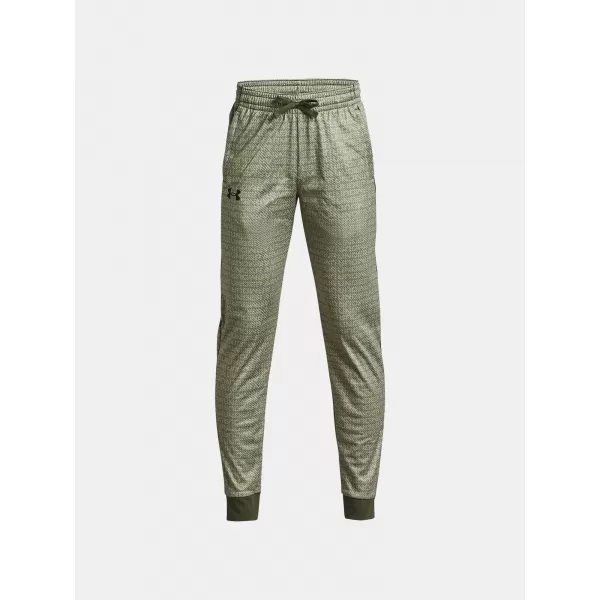  Спортен панталон за момче UNDER ARMOUR PENNANT 2.0 NOVELTY P 1373498-390 ЗЕЛЕНО 