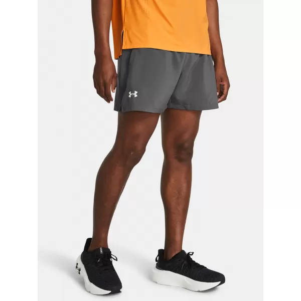  Мъжки шорти UNDER ARMOUR LAUNCH 5'' SHORTS 1382617-025 СИВО 