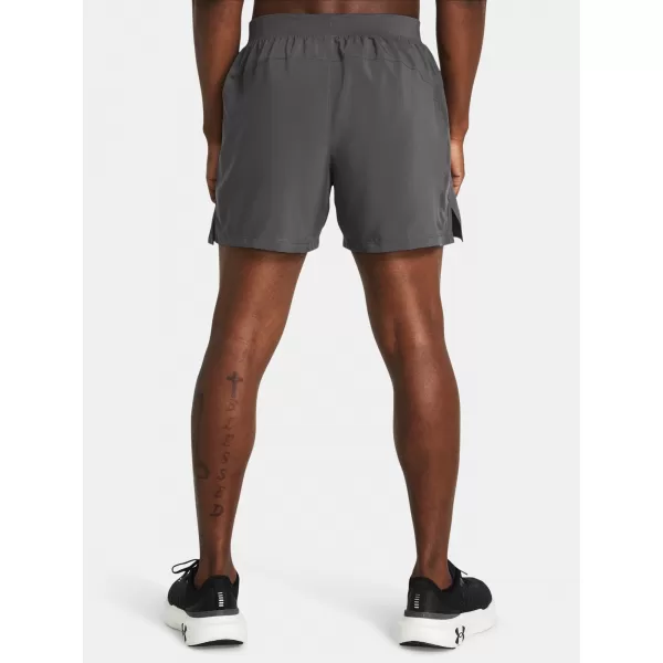  Мъжки шорти UNDER ARMOUR LAUNCH 5'' SHORTS 1382617-025 СИВО 